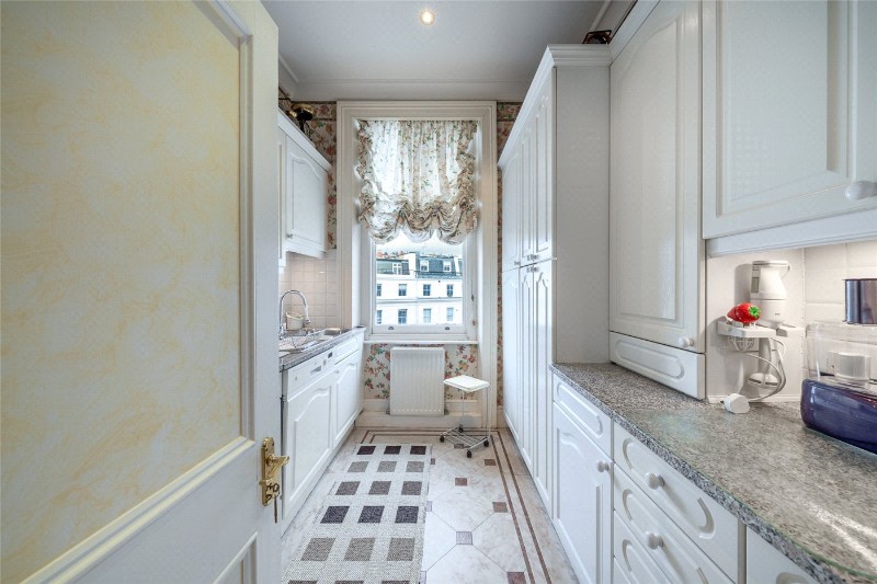 Randolph Avenue, London, W9