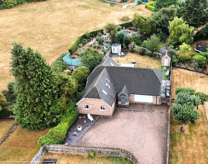 Buckskin Lane, Basingstoke, Hampshire, RG22