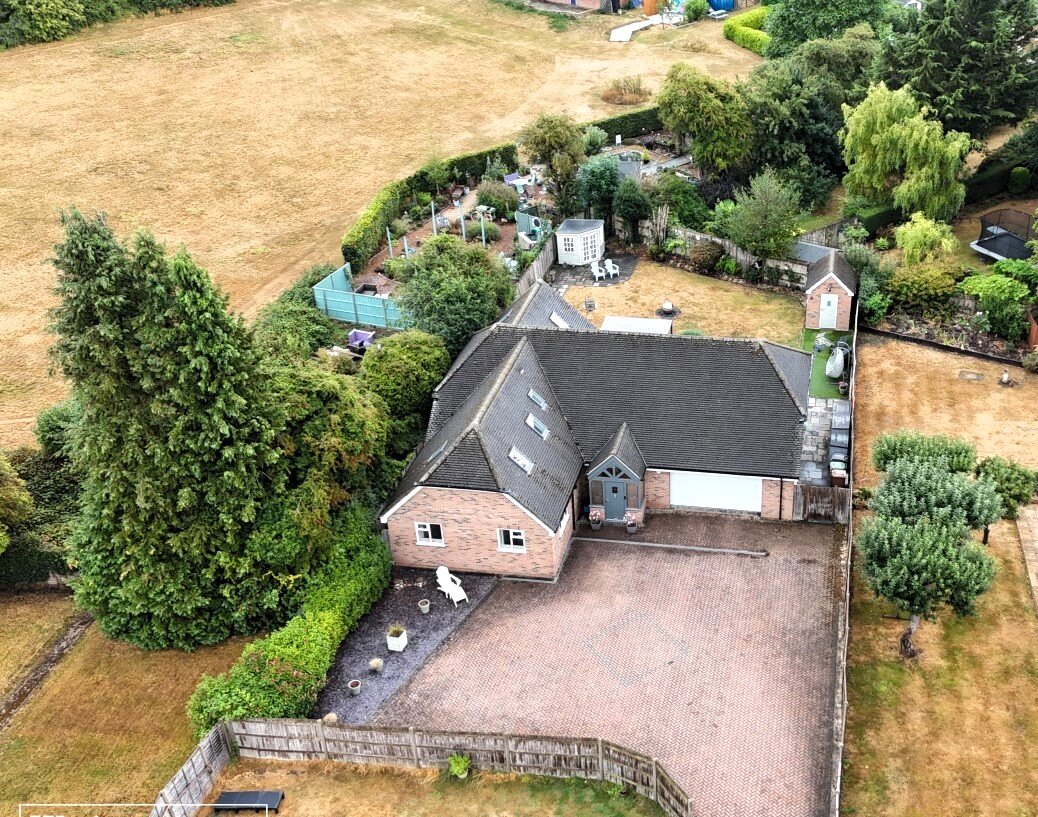 Buckskin Lane, Basingstoke, Hampshire, RG22