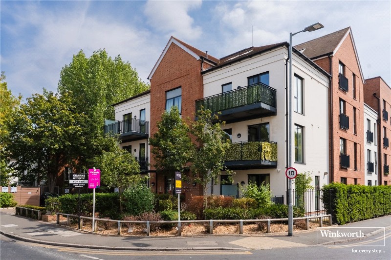 Station Approach, Ruislip, HA4