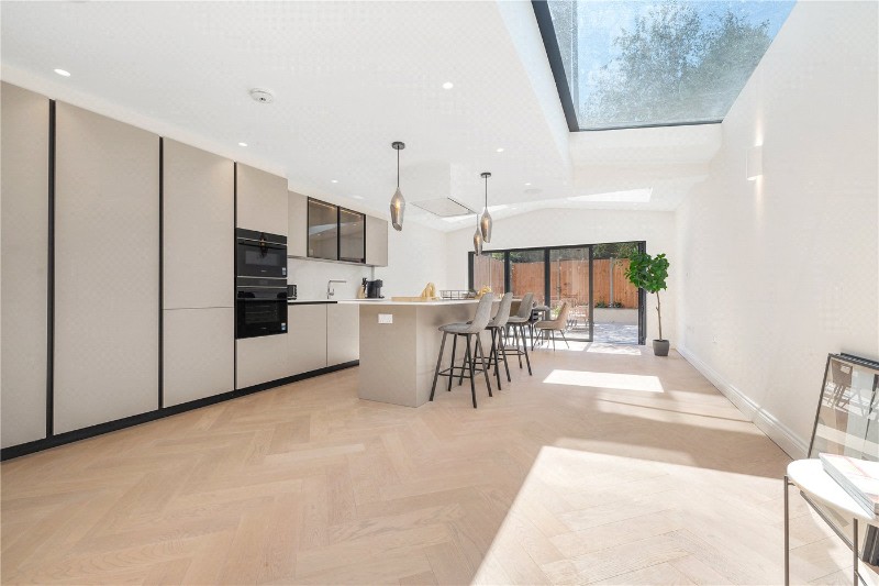 East Dulwich Grove, London, SE22