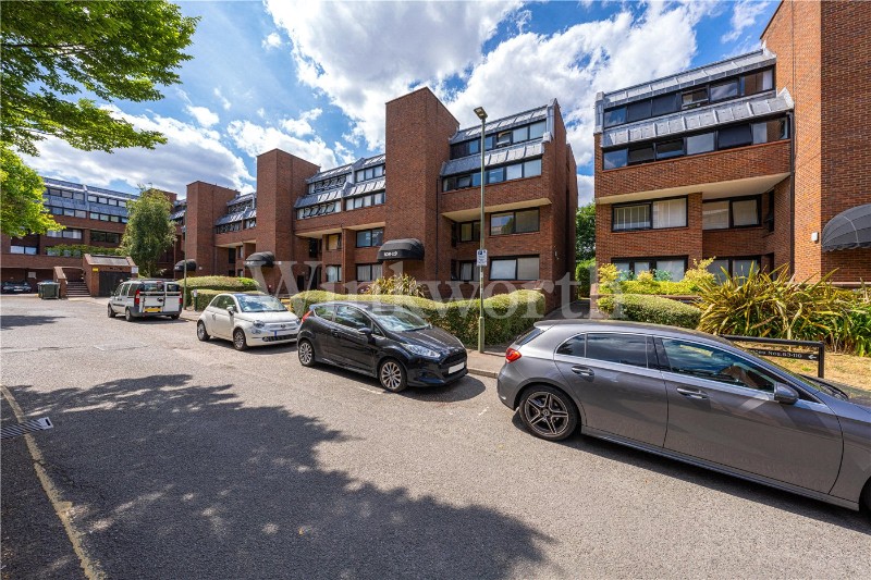 Britten Close, London, NW11