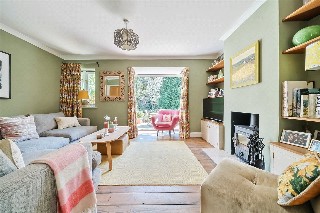 Old Compton Lane, Farnham, Surrey, GU9