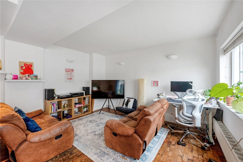 Bradbury Mews, London, N16