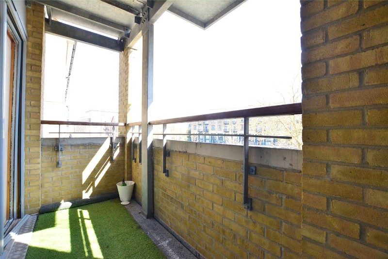 Napier Avenue, London, E14