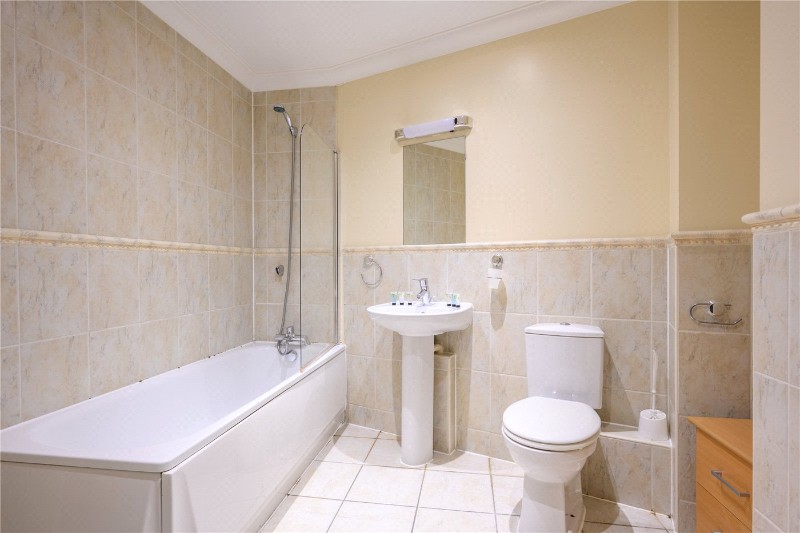 Park Rise, Leatherhead, Surrey, KT22