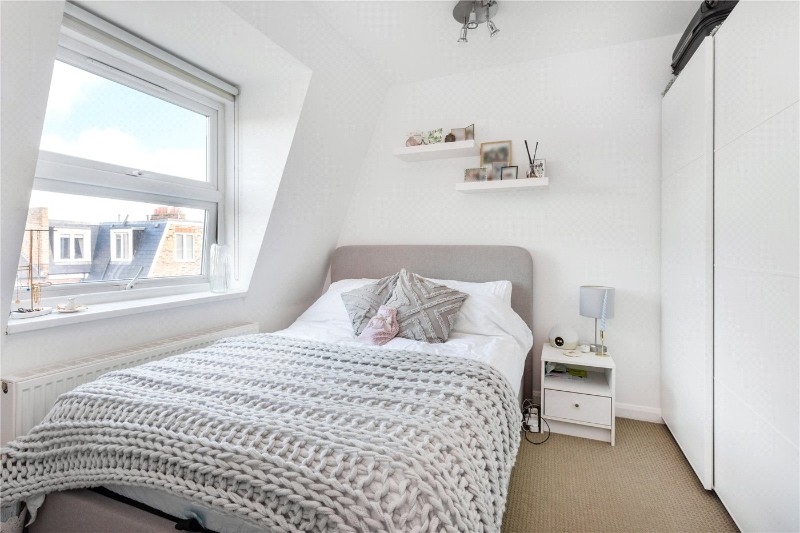 Dafforne Road, London, SW17