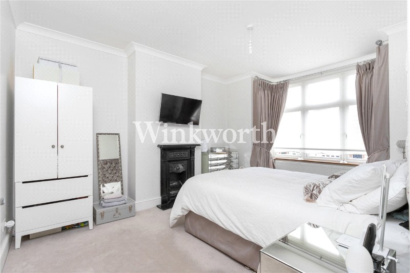 Edenbridge Road, Enfield, EN1