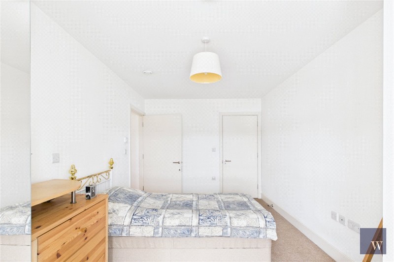 Streatham High Road, London, SW16