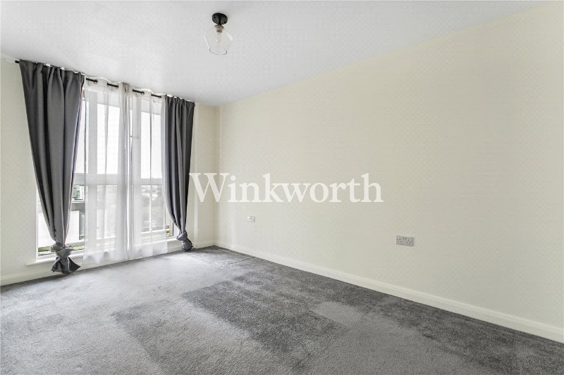 Daneland Walk, London, N17