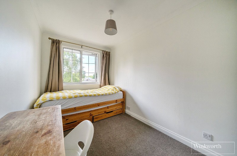 Elizabeth Avenue, Bagshot, Surrey, GU19