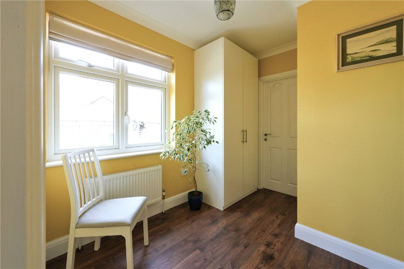 Downs Road, Epsom, Surrey, KT18