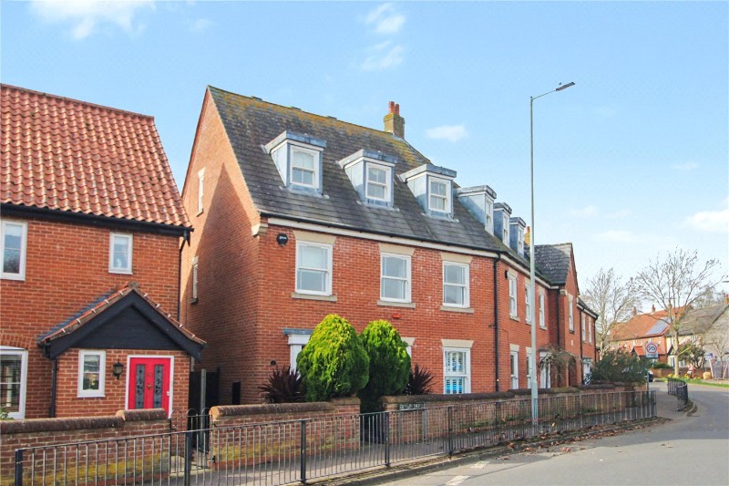 Devlin Drive, Poringland, Norwich, Norfolk, NR14