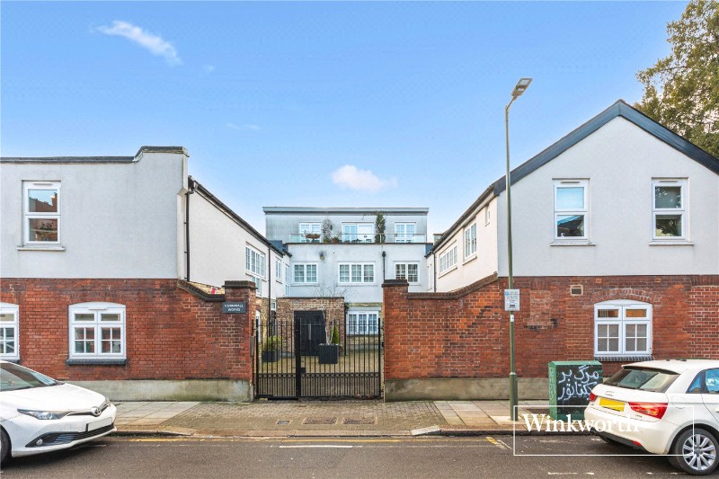 Cornwall Avenue, Finchley, London, N3