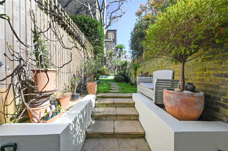 Marloes Road, London, W8