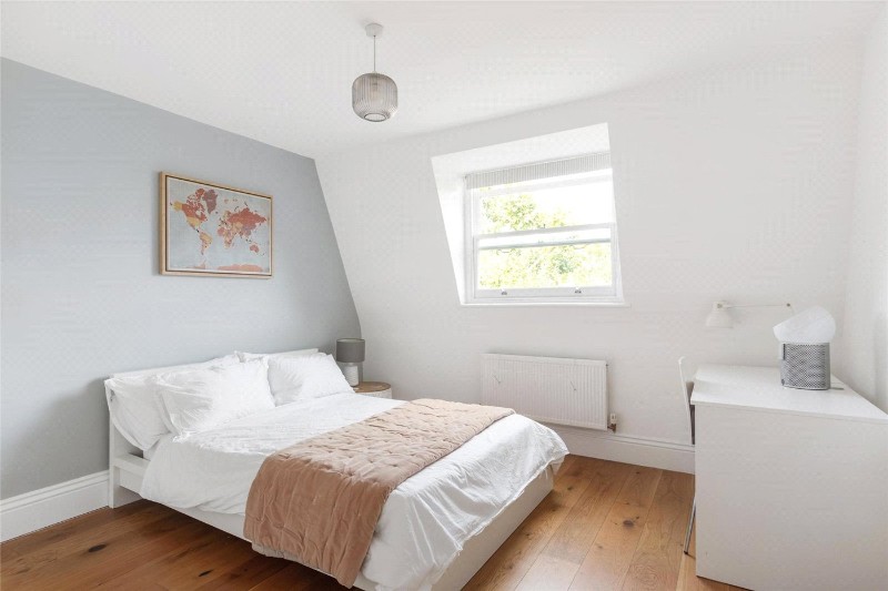 Kennington Park Road, London, SE11