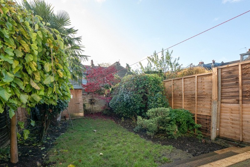 Bolton Gardens, London, NW10