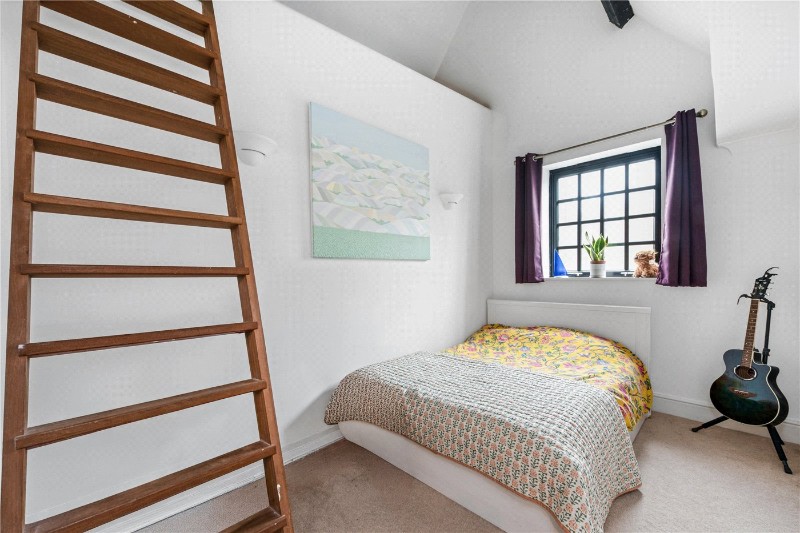 Liverpool Grove, London, SE17