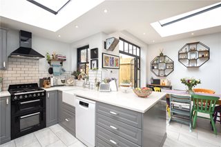 Cromford Road, London, SW18