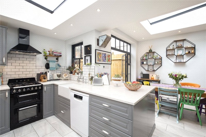 Cromford Road, London, SW18