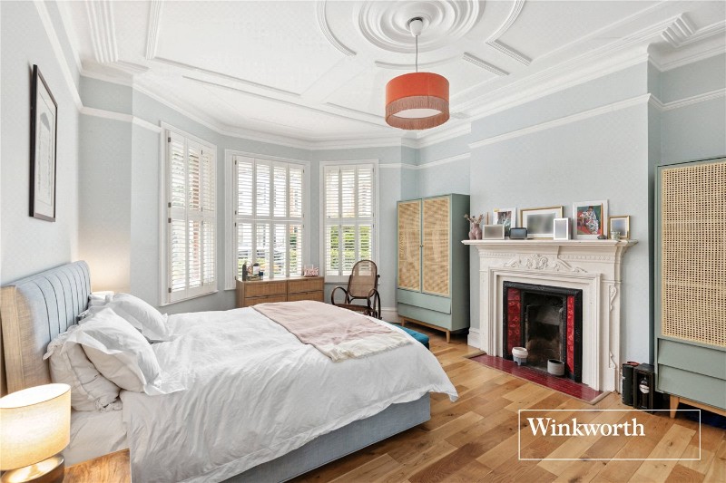 Dukes Avenue, Finchley, London, N3