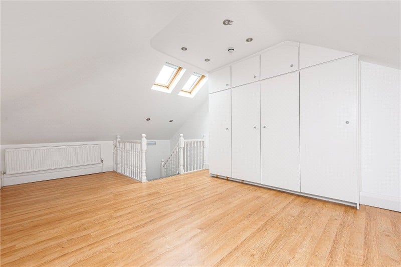 Wrentham Avenue, London, NW10