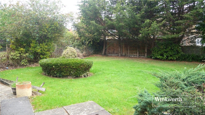 Armstrong Crescent, New Barnet, EN4