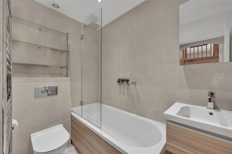 Sutherland Avenue, London, W9