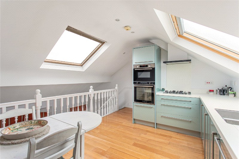 Chetwode Road, London, SW17