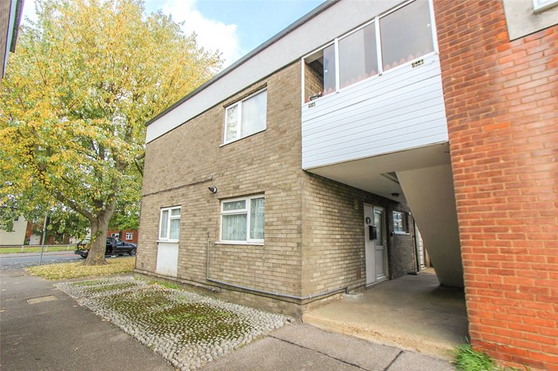 Pomfret Mead, Basildon, SS14