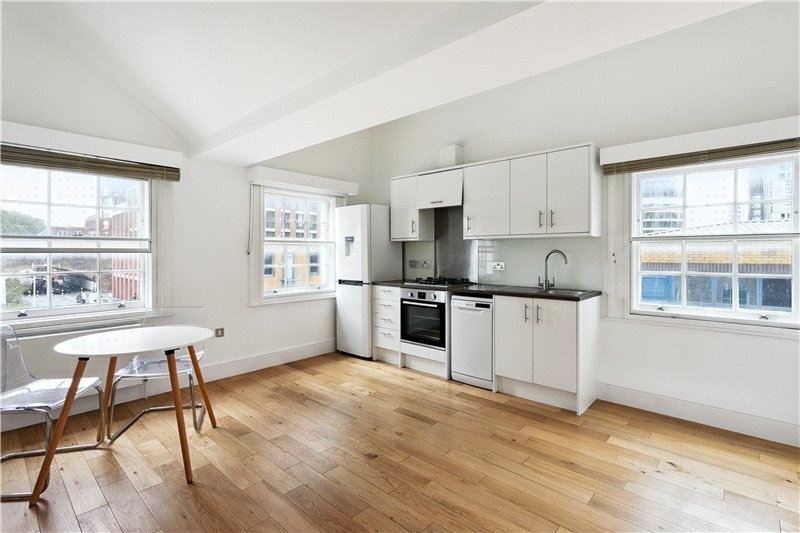 Wandsworth Road, London, SW8