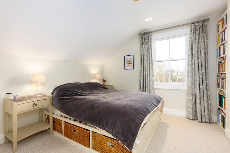 Oakhill Road, London, SW15