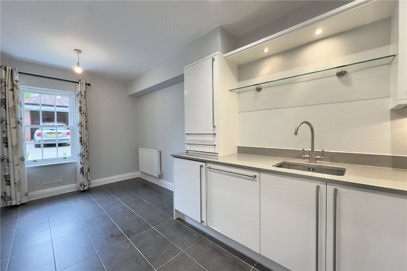 Blue Dragon Yard, Beaconsfield, Buckinghamshire, HP9