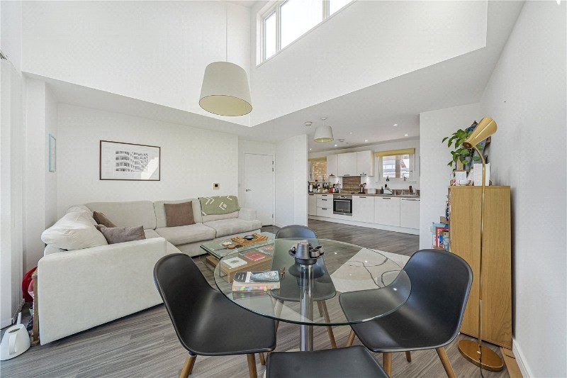 Blondin Way, London, SE16