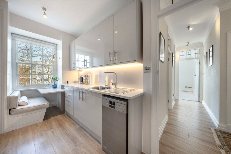 Eyre Court, 3-21 Finchley Road, St John&#39;s Wood, London, NW8