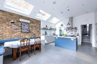 Leighton Gardens, London, NW10