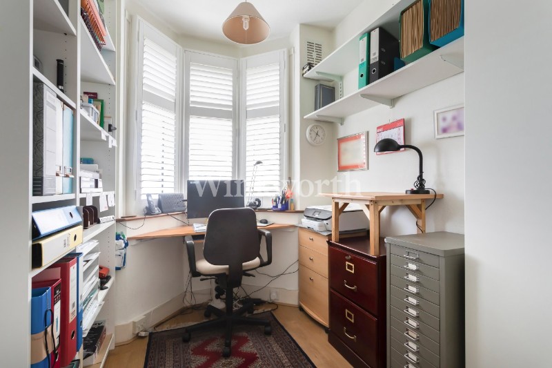 Crawford Gardens, London, N13