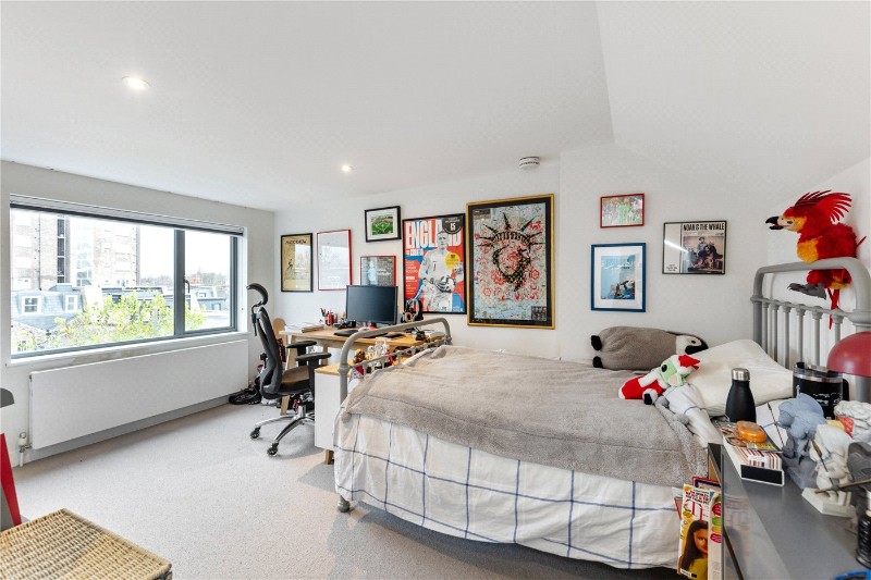 Bouverie Road, London, N16