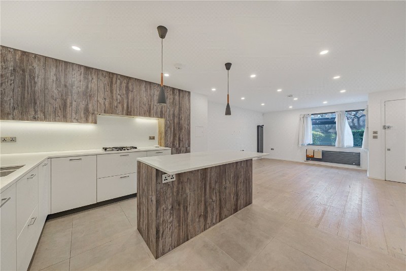 Rotherhithe Street, London, SE16