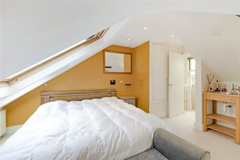 Klea Avenue, London, SW4