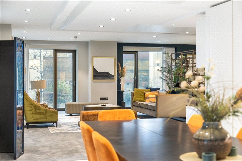 Casson Square, London, SE1