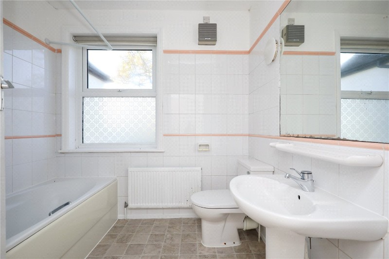 Carbery Avenue, London, W3