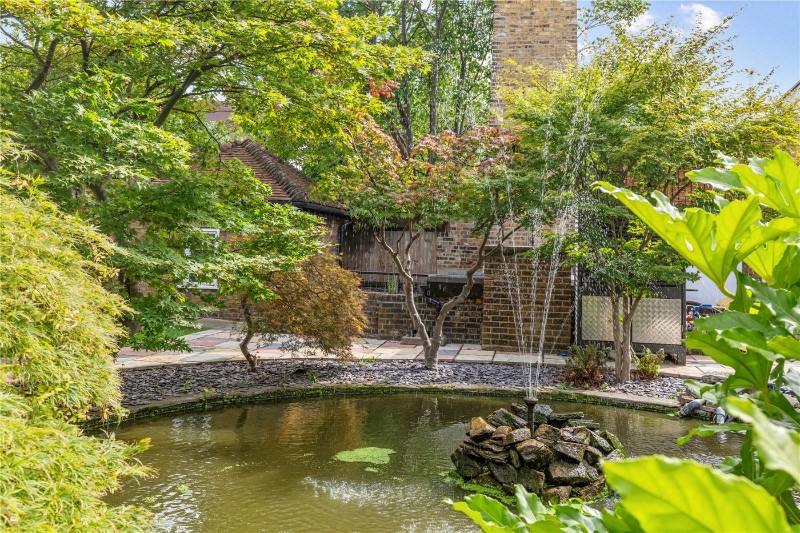 Streatham Hill, London, SW2