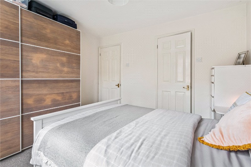 Lisle Close, London, SW17