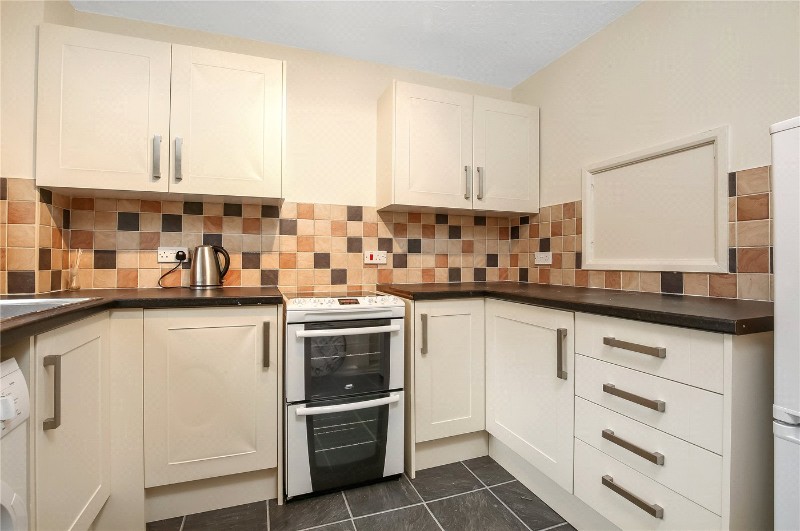 Kestrel Close, Winchester, Hampshire, SO22