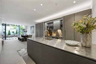 Kensington Place, Kensington, London, W8