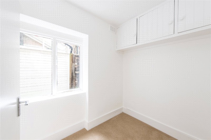 Hawarden Grove, London, SE24