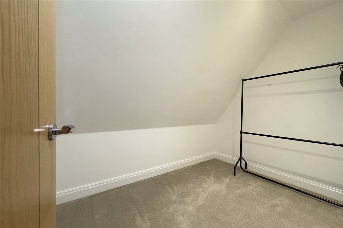 B1 Walk In Wardrobe