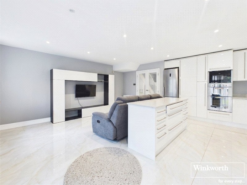 Hollyview Close, Hendon, London, NW4