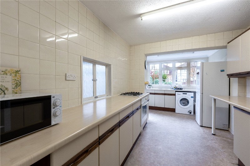 Parkway, Weybridge, Surrey, KT13